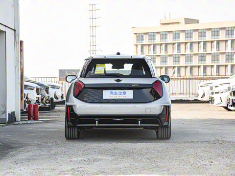 2025 Ŀ JOHN COOPER WORKS