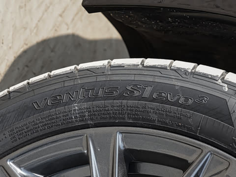 2026�� 330i M�˶���ҹ��װ