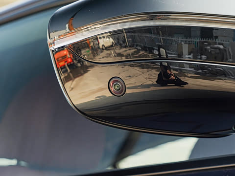 2026�� 330i M�˶���ҹ��װ