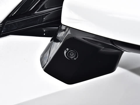 2026�� 550Max��ΪǬ��ADS SE��