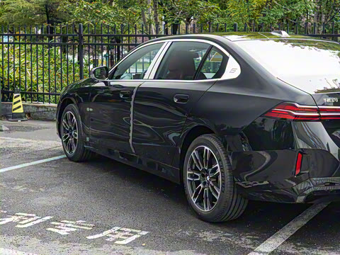 2026�� 525Li M�˶���װ