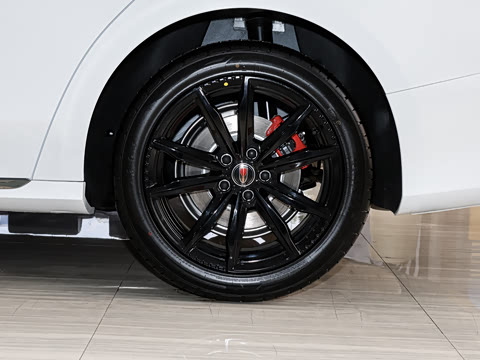 2026�� 2.0T ���а�