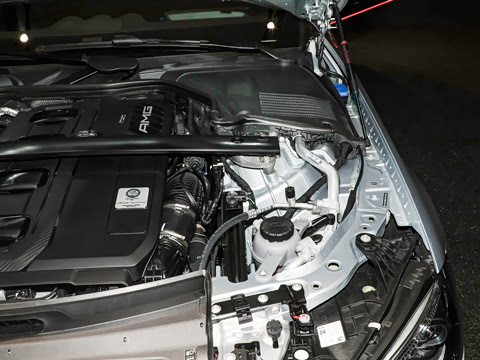 2026�� AMG C 43 4MATIC