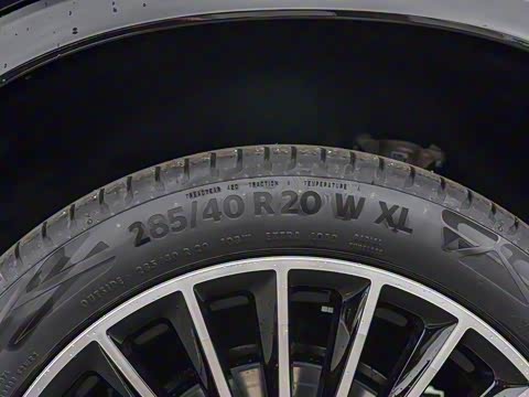 2025�� �Ŀ� GLC 300 4MATIC ����SUV