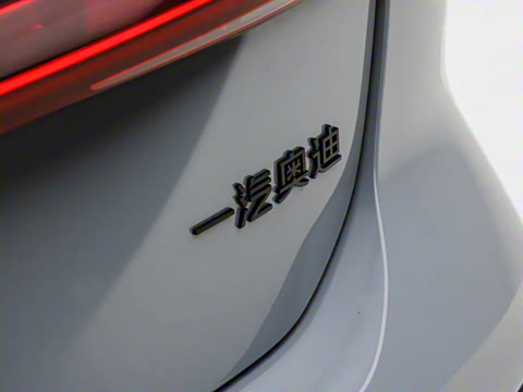 2026�� 2.0T �˶��� quattro