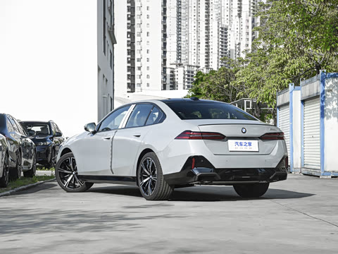 2026�� 530i ������ M�˶���װ