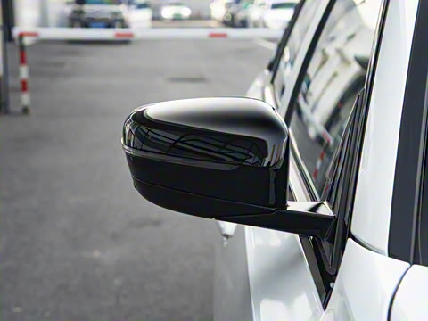 2026�� eDrive 40 L ��ҹ�˶���װ