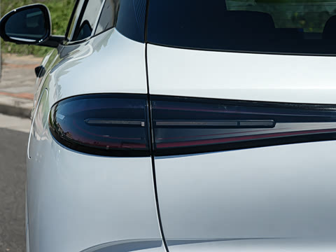 2026�� DM-i 305Զ����