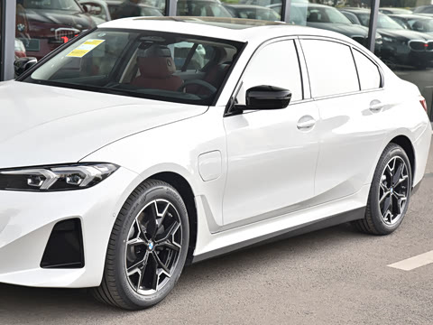 2026�� �Ŀ� eDrive 40 L ��ҹ��װ