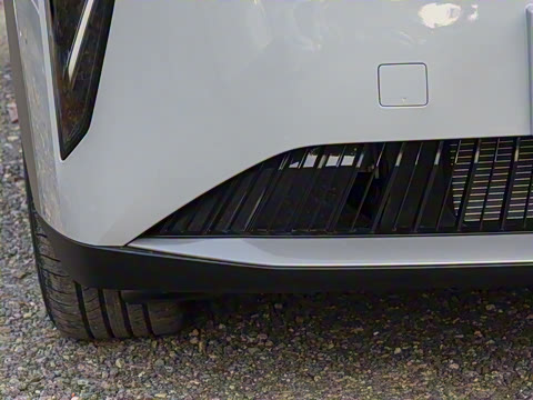 2025�� Plus 610 ������