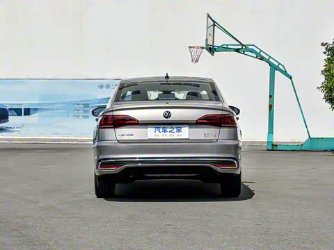 2025�� �Ŀ� 300TSI DSG���а�