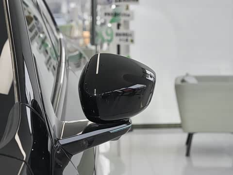 2026�� ���� 702 Max �콢��