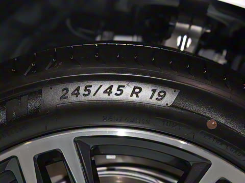 2026�� 525Li M�˶���װ