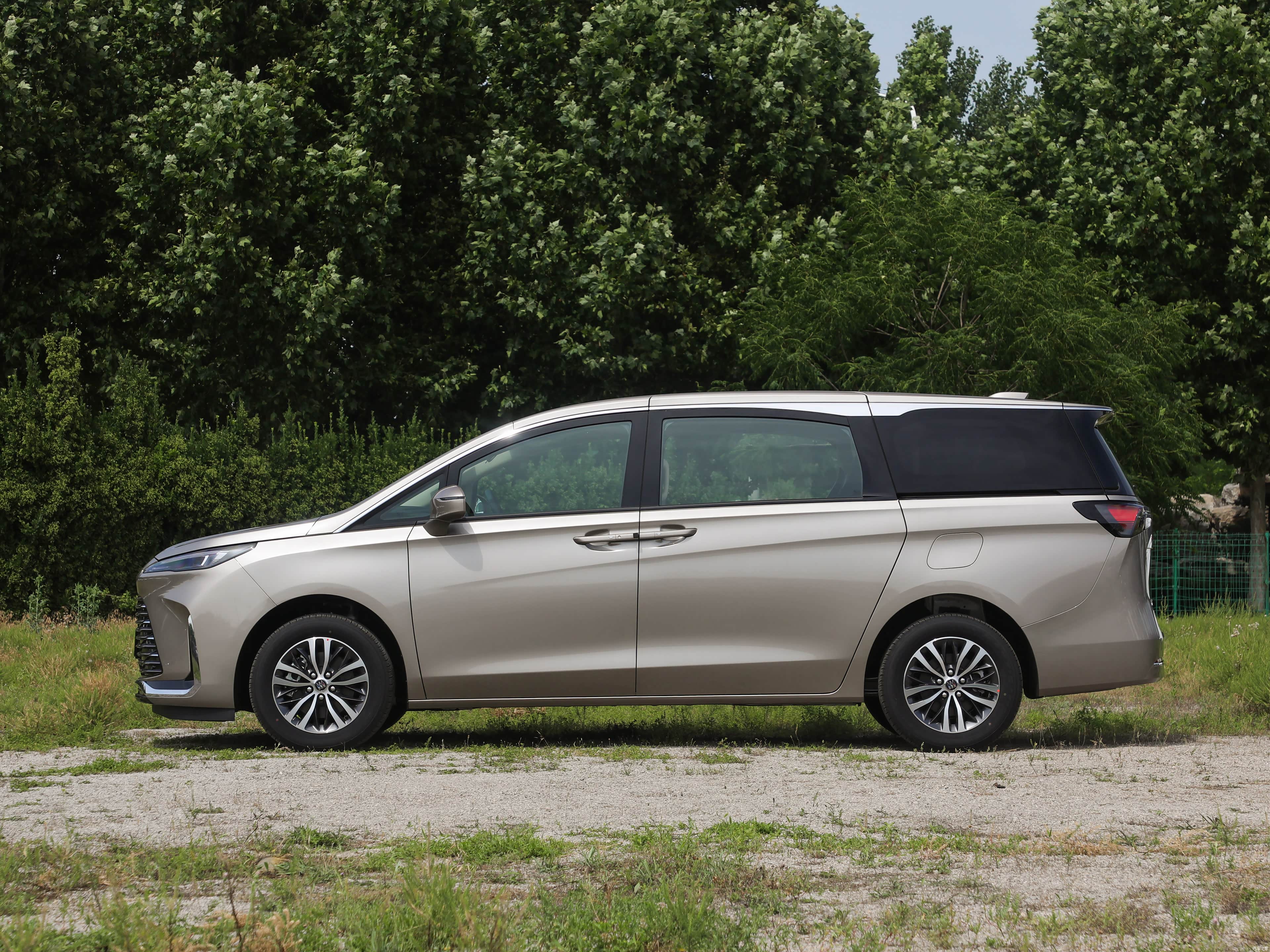 Buick GL8, миниатюра 4