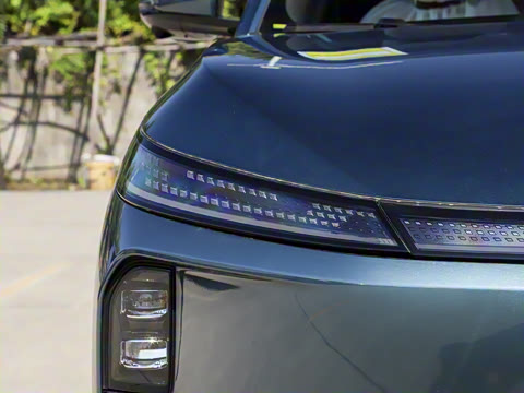 2025�� 185KM�����