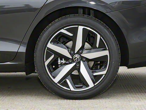 2026�� ���L 300TSI ����