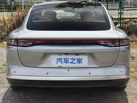 2027�� 260 MAX