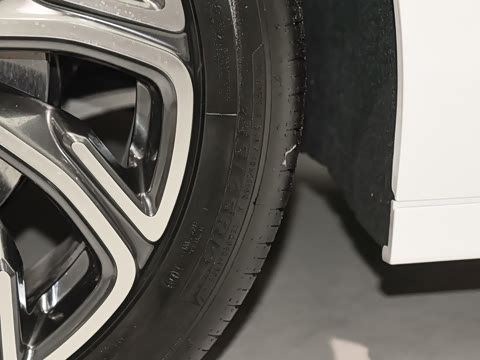 2025�� 2.0T ���ݰ�