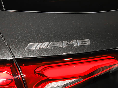 2026�� �Ŀ� AMG GLC 43 4MATIC