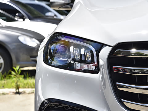 2025�� GLS 450 4MATIC ������