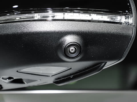 2026�� AMG CLE 53 4MATIC+ ������ܳ�