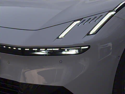 2025�� 240����Ultra H5