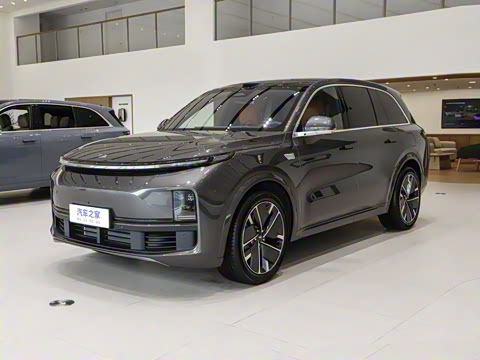 2025�� Pro ���ܻ��°�