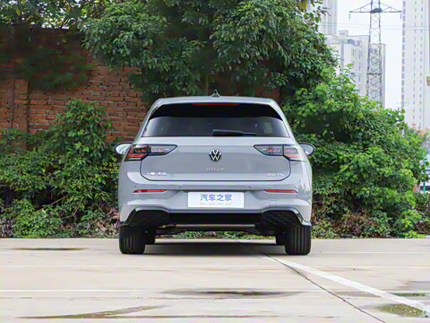 2026�� 300TSI R-Line