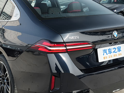 2026�� �Ŀ� 530Li ������ M�˶���װ