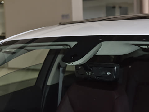 2025�� 28T ������