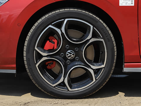 2026�� 380TSI DSG GTI
