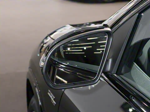 2025�� AMG GLA 35 4MATIC