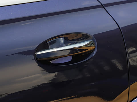 2025�� GLS 450 4MATIC ������