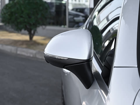 2026�� CLE 300 4MATIC �����ͽ��ܳ�