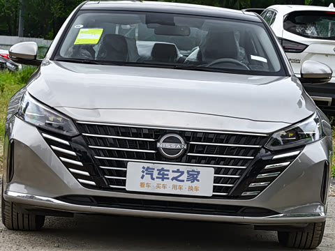 2025�� 2.0L XL-TLS ������