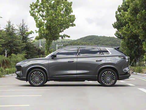 2025�� 185KM�����