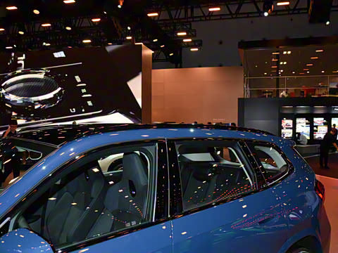 2025�� xDrive30L M�˶���ҹ��װ