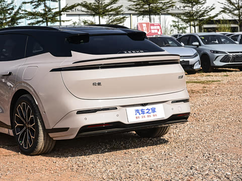 2025�� �����������Ǽݰ� 100kWh