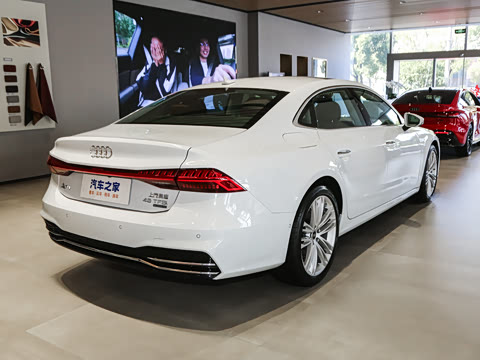 2025�� 45 TFSI quattro ������