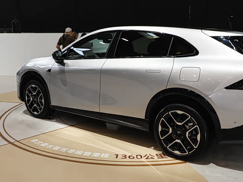 2026�� ���� 1704 Max �콢��