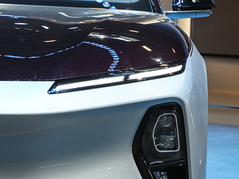 2025�� 102kWh ��ƽ���ر��