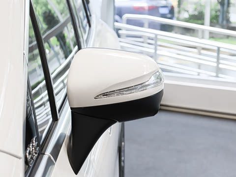 2026�� 500 4MATIC ������