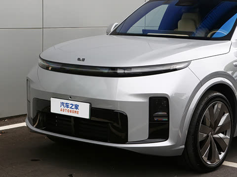 2026�� Livis
