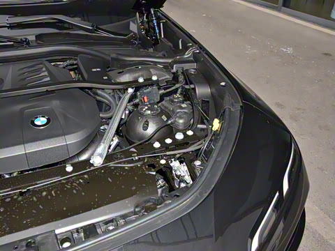 2026�� 735Li ������װ