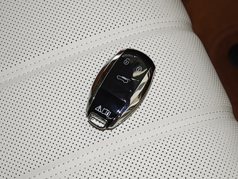 2026�� 4.0T V8 ������ŶȰ�