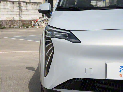 2025�� Plus 610 ������