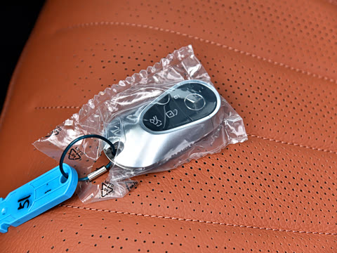 2026�� S 400 L ������