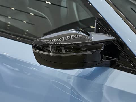 2026�� M240i xDrive