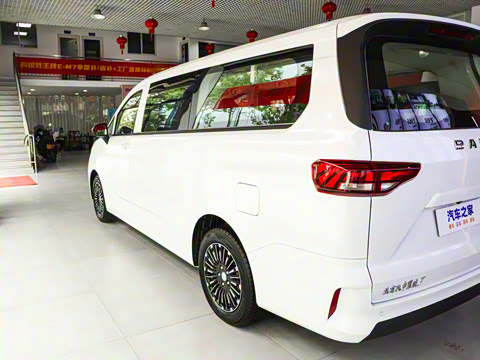 2025�� 401KM ������м�Ӫ�� 8��