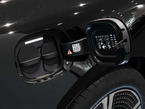 2025�� 500 4MATIC